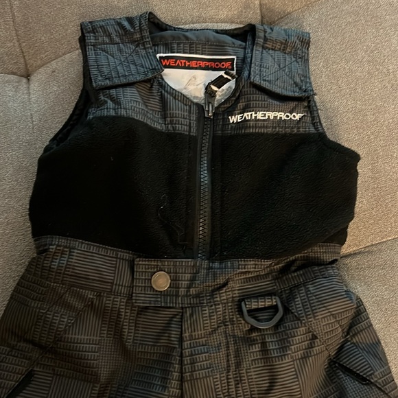 Weatherproof. Snowsuit. Size 2T. Easy on and off. - Picture 7 of 11